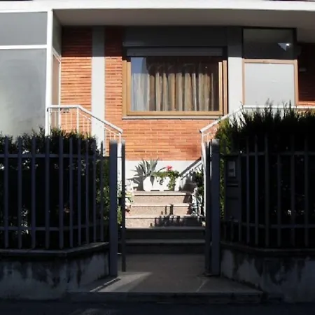 Bed & Breakfast Villy 3*